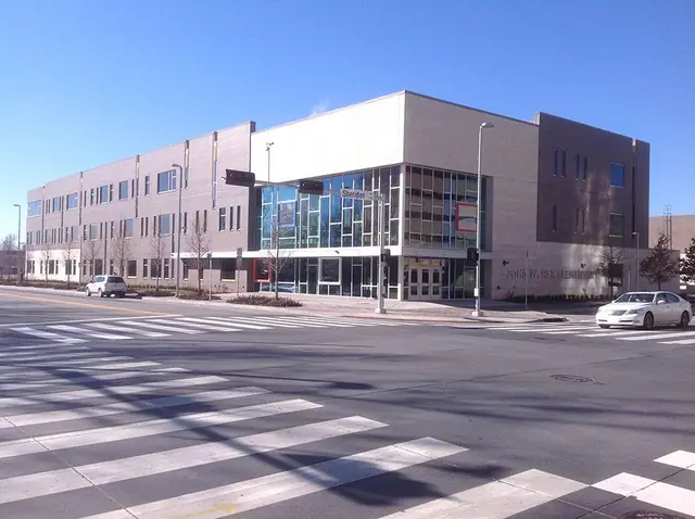 Corner elevation of John W. Rex Elementary, a completed Geddes-Armstrong Construction project in downtown Oklahoma City